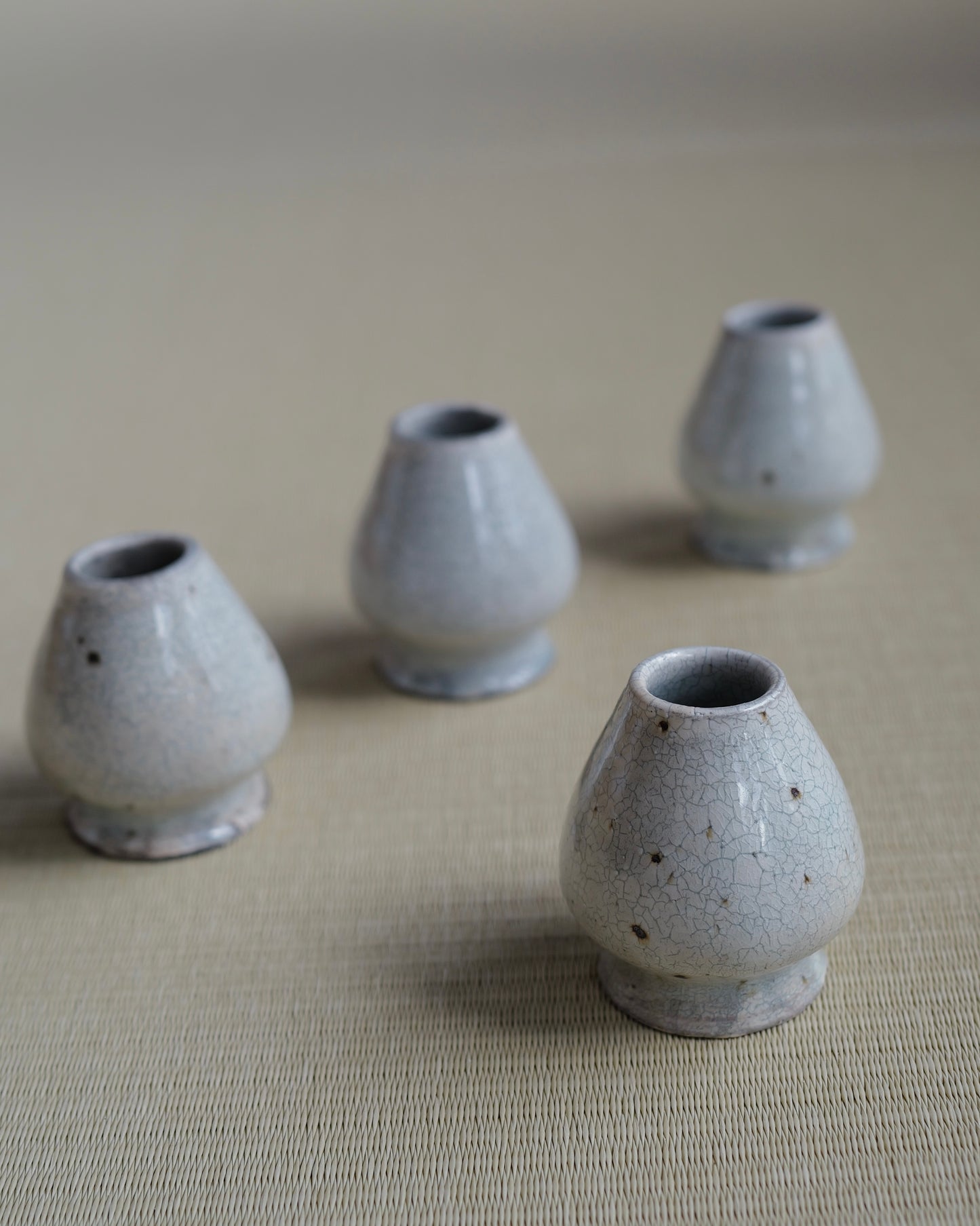 Tea Whisk Holder/粉引茶筅立て